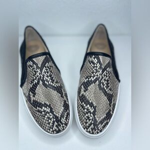 Vince Camuto Snake Print Slip-On Sneakers Women's Casual Shoes Size 9 1/2